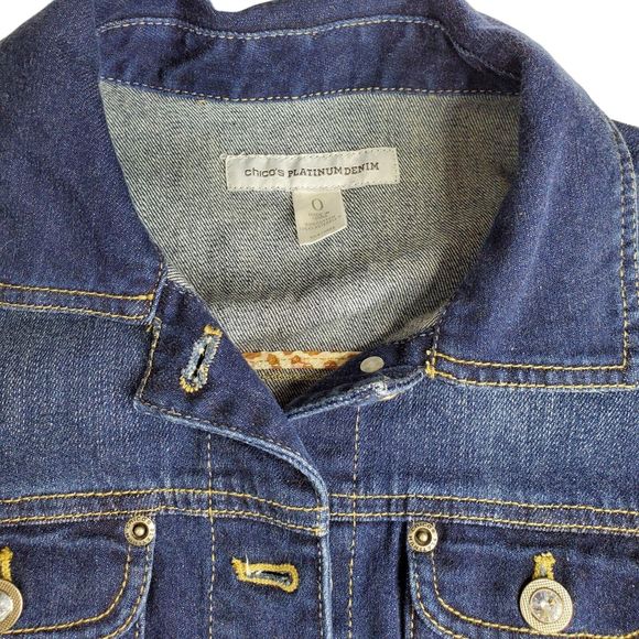 Chico’s Platinum Denim Vest Womens SIZE 0 Bling Buttons Pockets - Picture 2 of 9